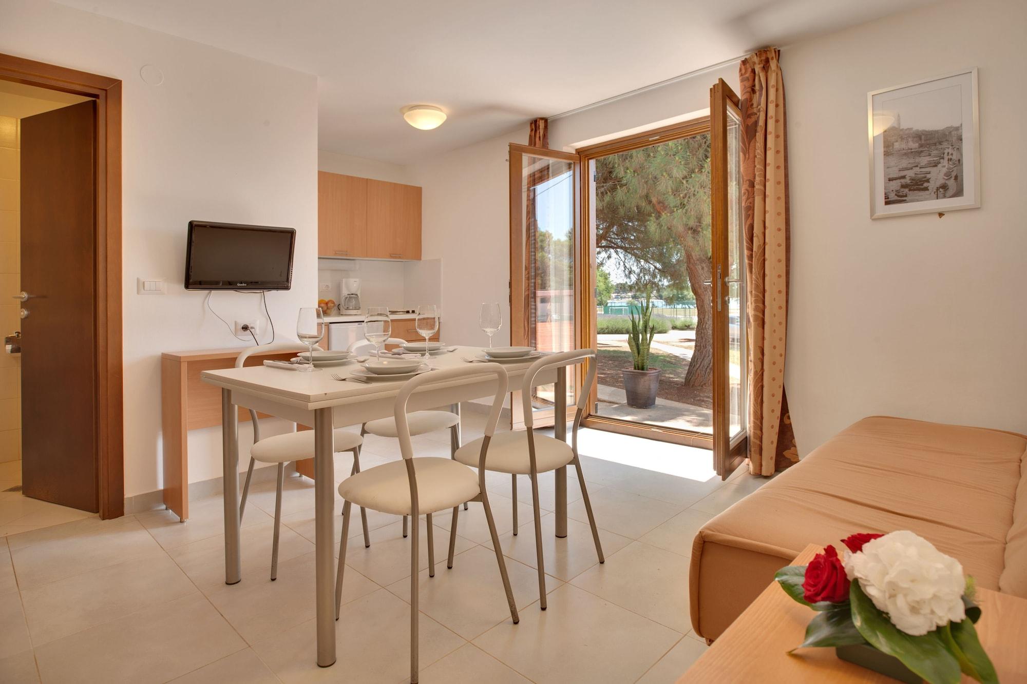 Villas Rubin Apartments โรวีน ภายนอก รูปภาพ