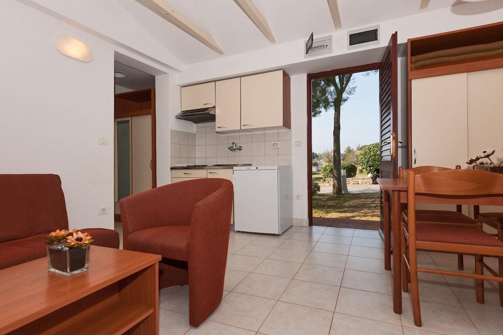 Villas Rubin Apartments โรวีน ภายนอก รูปภาพ